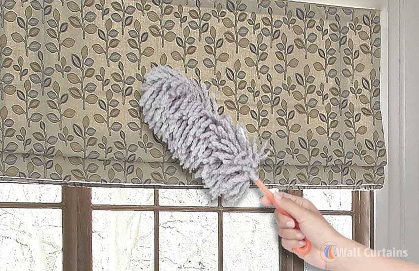 Everyday Cleanup For Roller Window Blinds