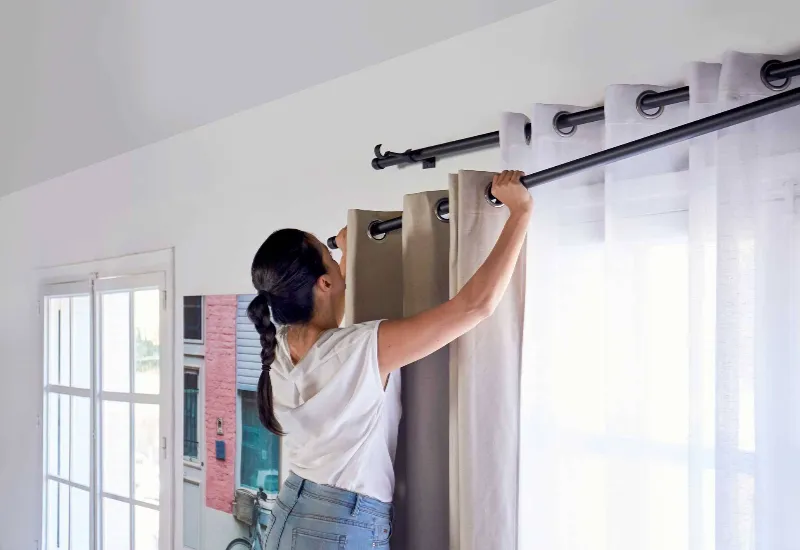 Automatic curtain installation Dubai