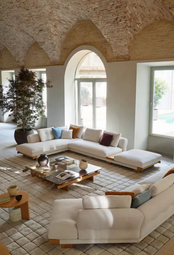 Custom sofa cost Dubai