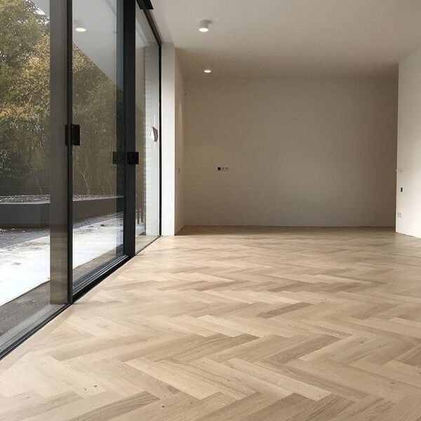 Flooring in Dubai