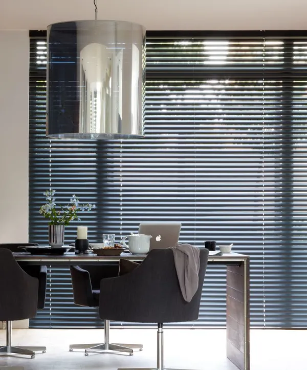 Stylish Venetian blinds Dubai