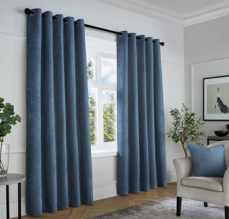 Shop Eyelet Curtains in Dubai